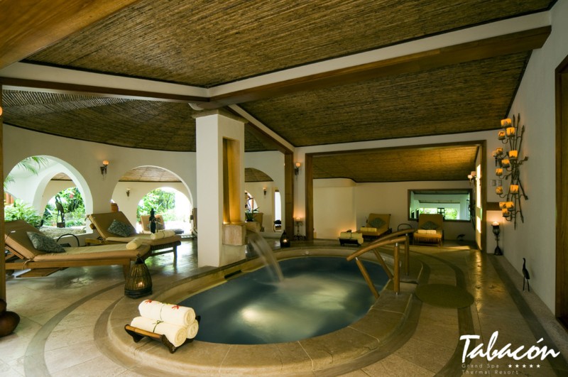 tabacon_spa_jacuzzi.jpg